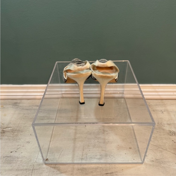 Manolo Blanick slim back cream and black - Picture 4 of 4